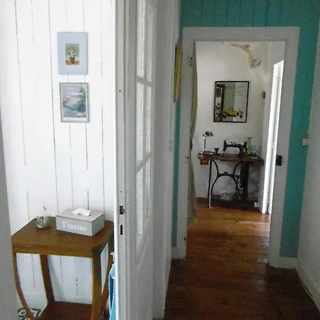 La Bicyclette Bleue Bed & Breakfast *